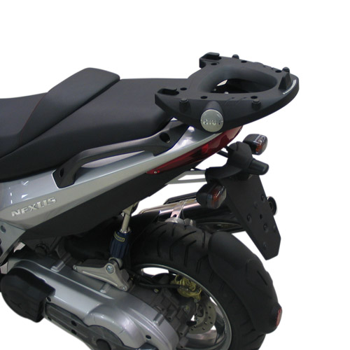 GIVI Supporto Bauletto E682 - Gilera Nexus 125 250 300 500 '05 - ' 14