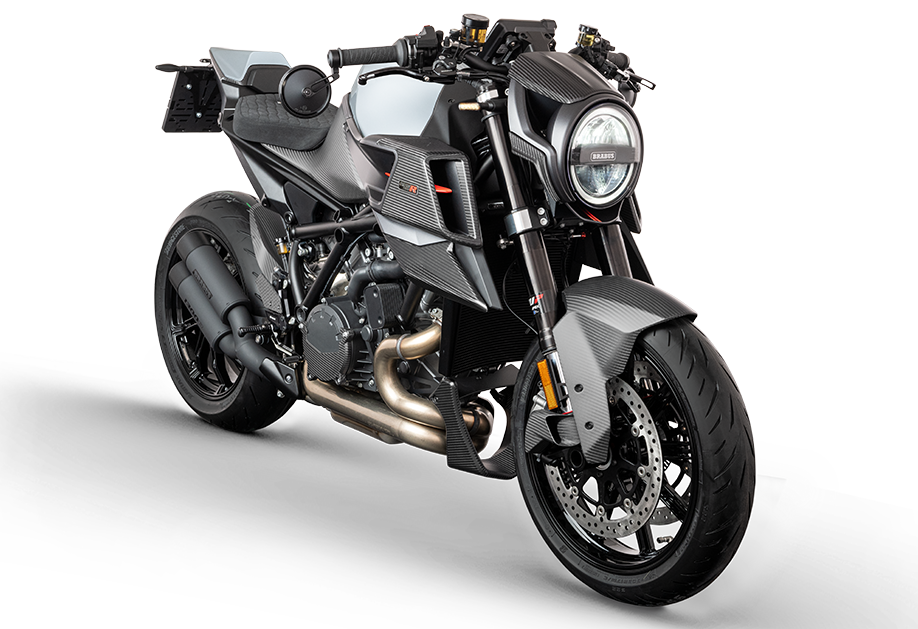 PHO_BIKE_90_REVO_BRA-1300R-3-4-front-grey2_#SALL_#AEPI_#V1