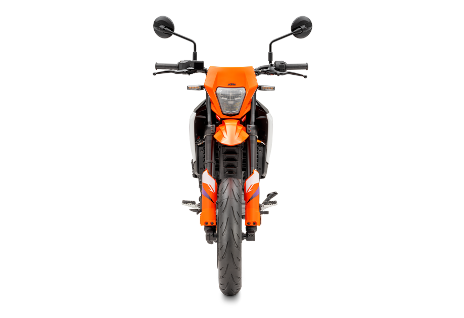 PHO_BIKE_90_VO_Supermoto-KTM-2025-125-smc-r-orange-front-view_#SALL_#AEPI_#V1